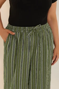 Trousers><noscript><img width=