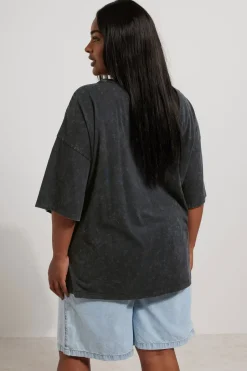 T-Shirts><noscript><img width=
