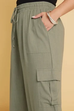 Trousers><noscript><img width=