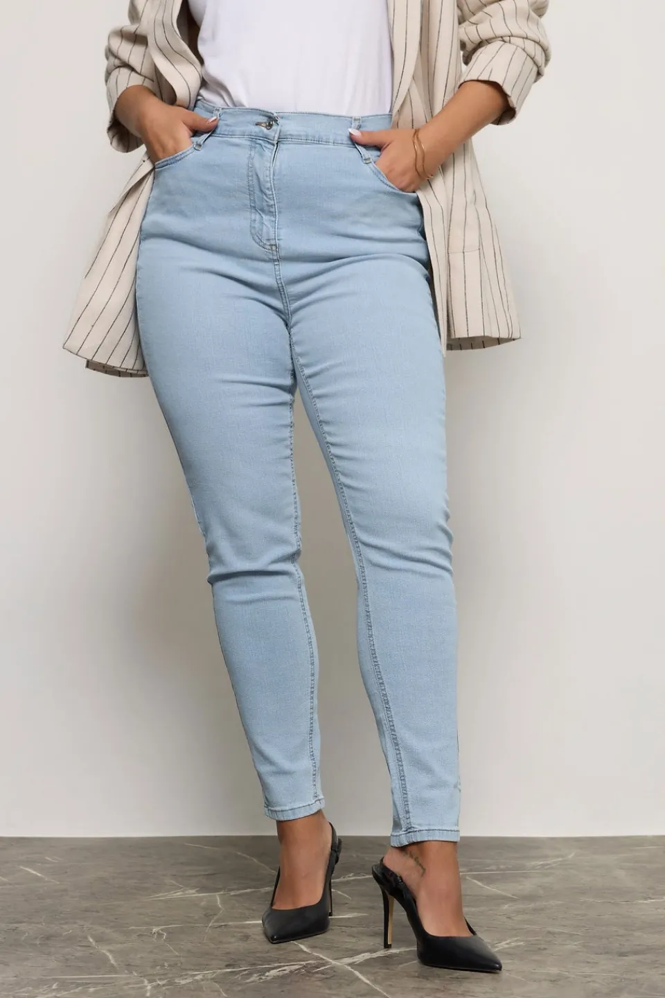 Jeans & Jeggings>YOURS Curve Light Blue Stretch Skinny Ava Jeans