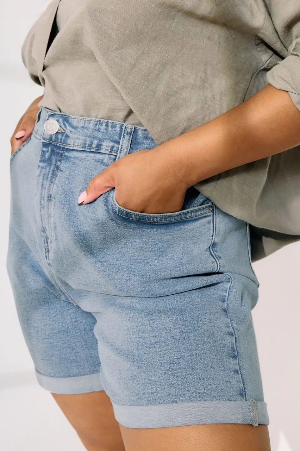 Shorts>YOURS Curve Light Blue Turn Up Stretch Denim Mom Shorts