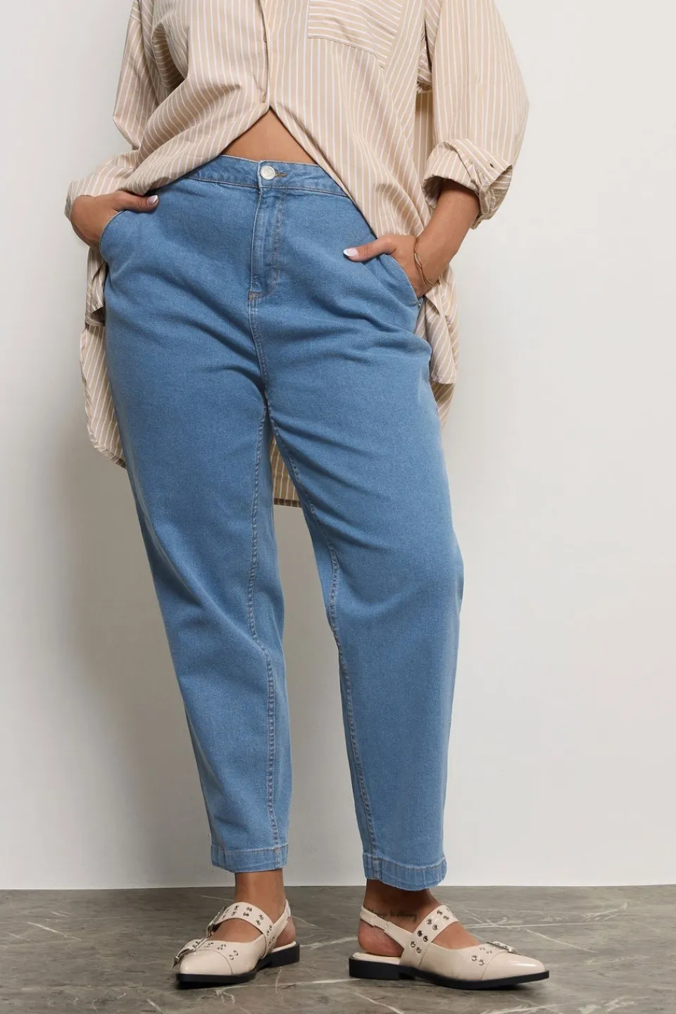 Jeans & Jeggings>YOURS Curve Mid Blue Stretch Denim Barrel Jeans