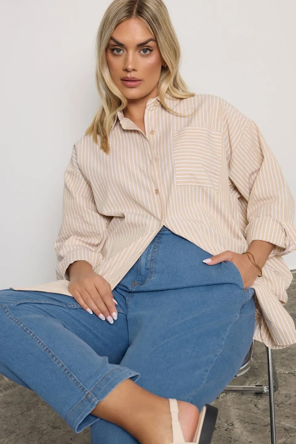 Jeans & Jeggings>YOURS Curve Mid Blue Stretch Denim Barrel Jeans
