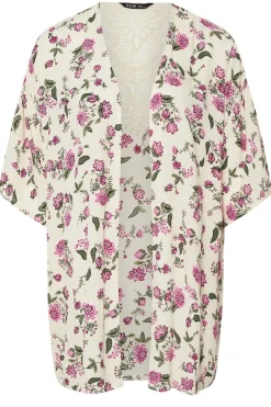 Coats & Jackets><noscript><img width=