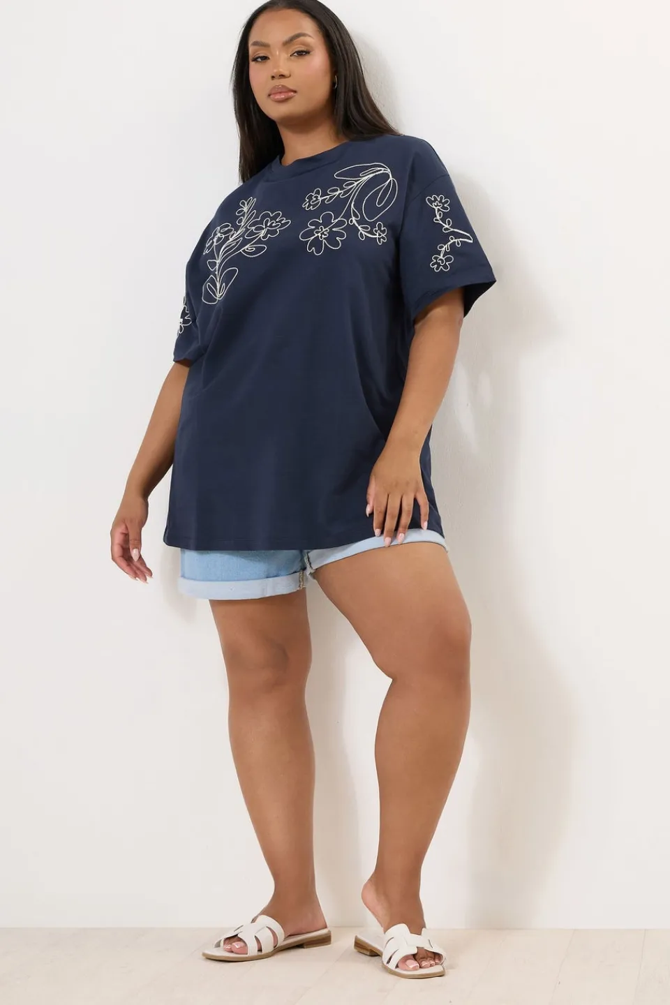 T-Shirts>YOURS Curve Navy Blue Floral Embroidered Oversized T-Shirt