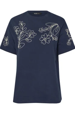 T-Shirts><noscript><img width=