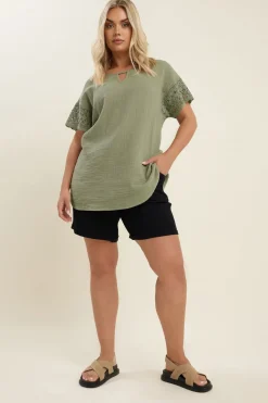 T-Shirts><noscript><img width=