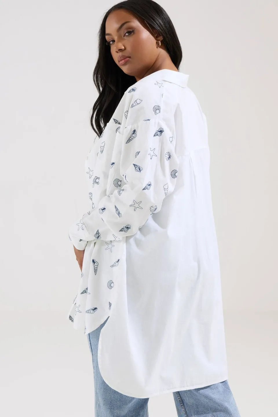 Tops>YOURS Curve White Embroidered Seashell Oversized Shirt