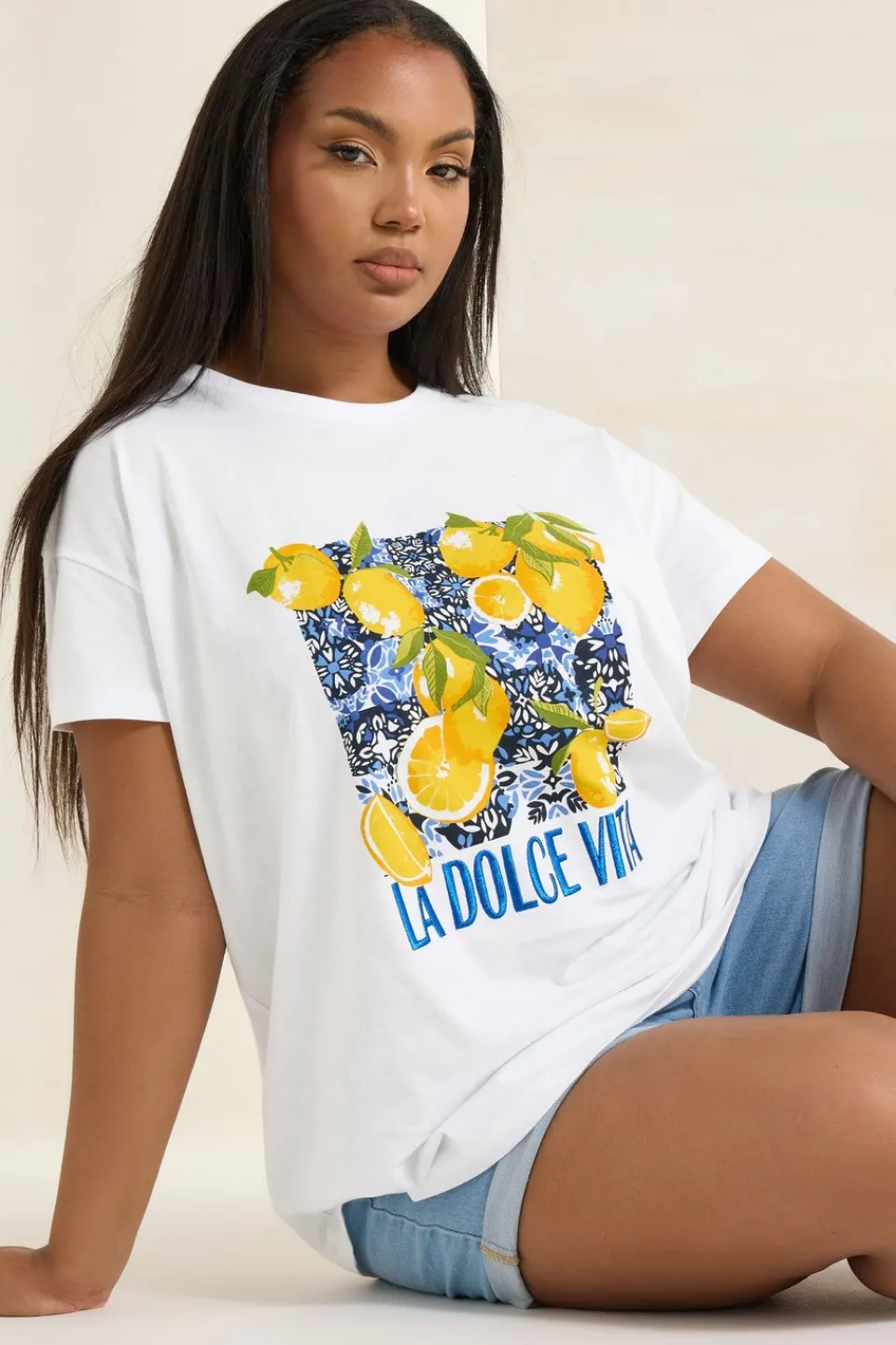 T-Shirts>YOURS Curve White 'La Dolce Vita' Lemon Graphic Oversized T-Shirt