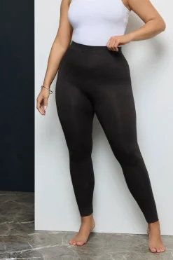 Loungewear><noscript><img width=