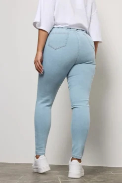 Jeans & Jeggings><noscript><img width=