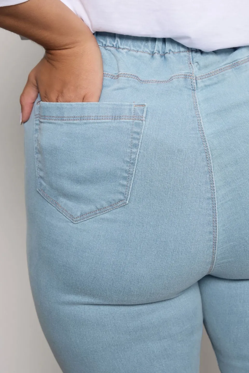 Jeans & Jeggings>YOURS For Good Curve Light Blue Pull On Stretch Jenny Jeggings
