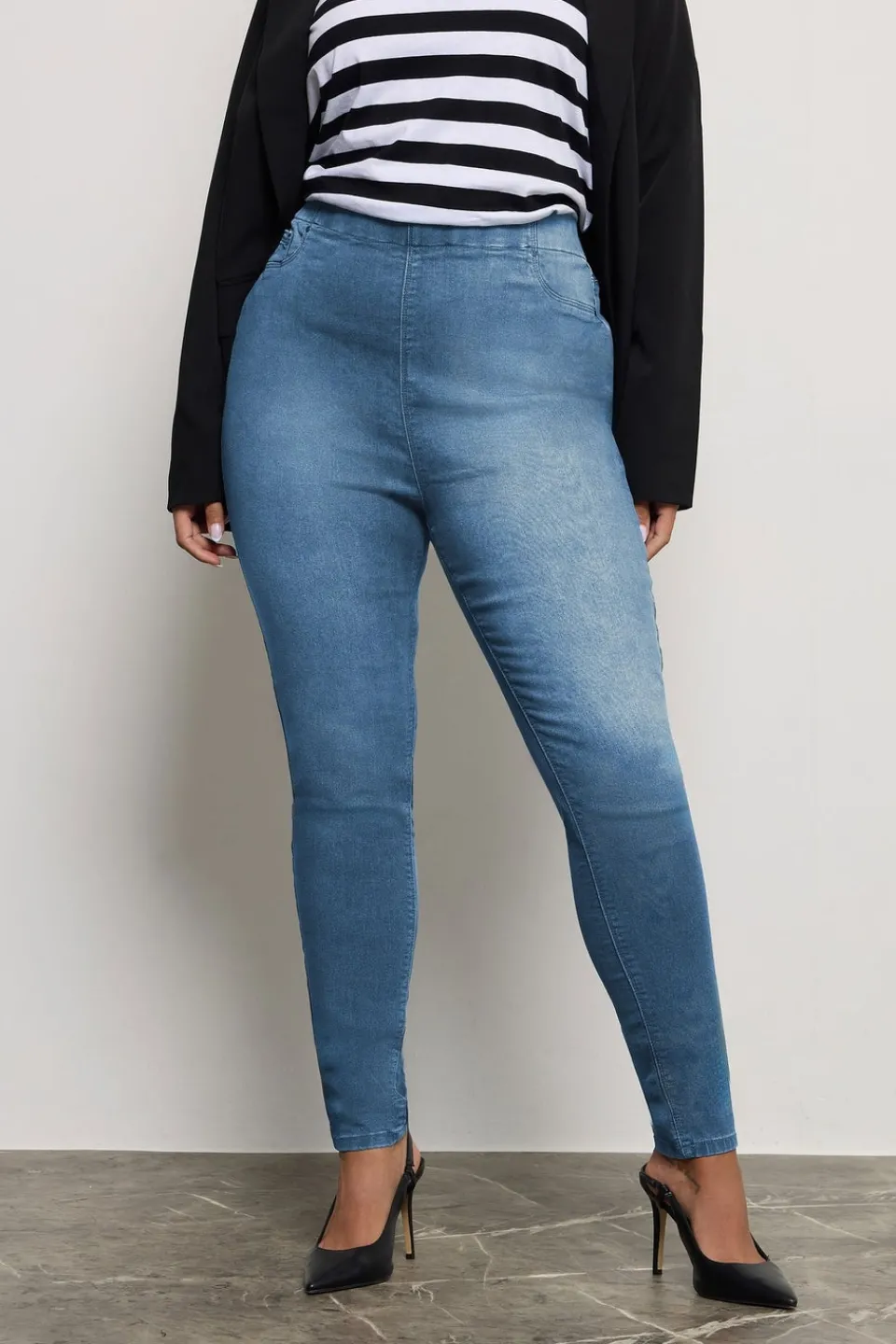 Jeans & Jeggings>YOURS For Good Curve Mid Blue Pull On Stretch Jenny Jeggings