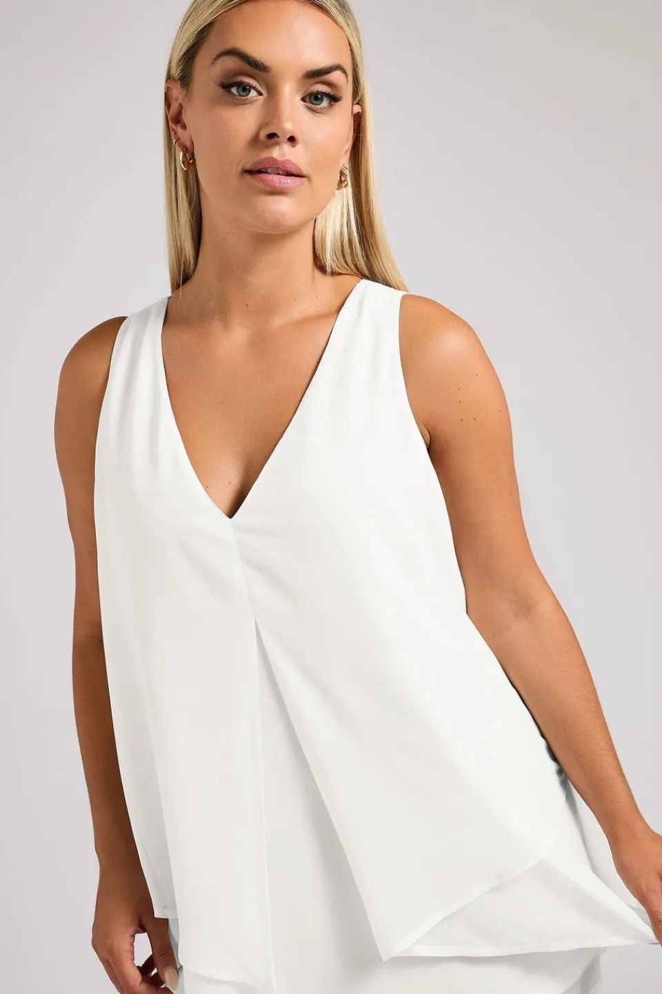 Tops>YOURS London Curve White Layered V Neck Top