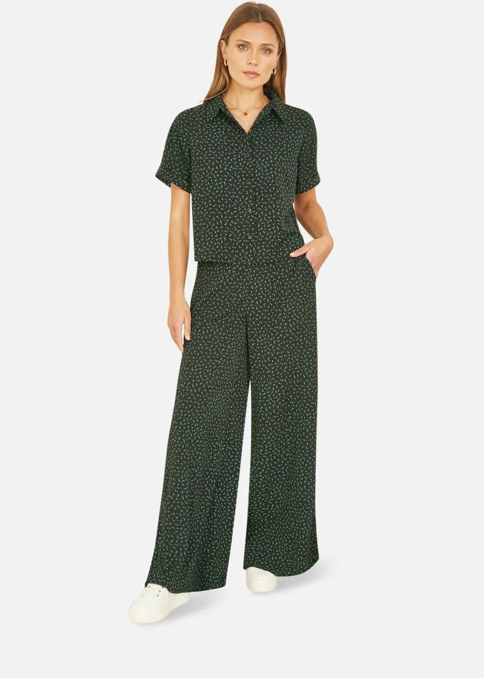 Blouses & Shirts>Yumi Black Ditsy Print Shirt