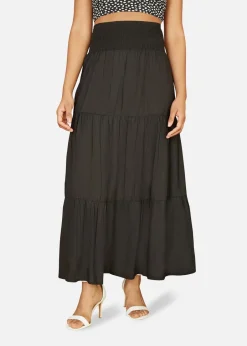 Skirts><noscript><img width=