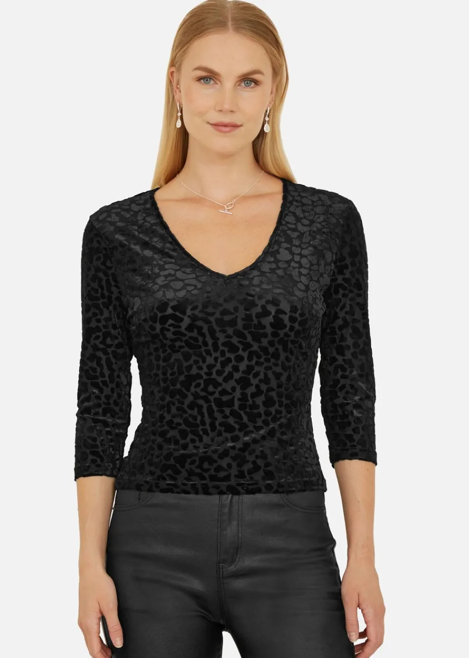 Tops>Yumi Black Velvet Leopard V Neck Top