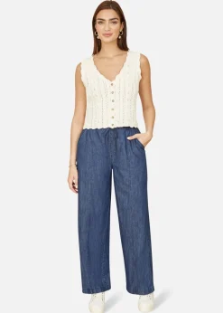 Trousers><noscript><img width=