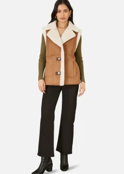 Coats & Jackets>Yumi Brown Sherpa Style Button Up Gilet