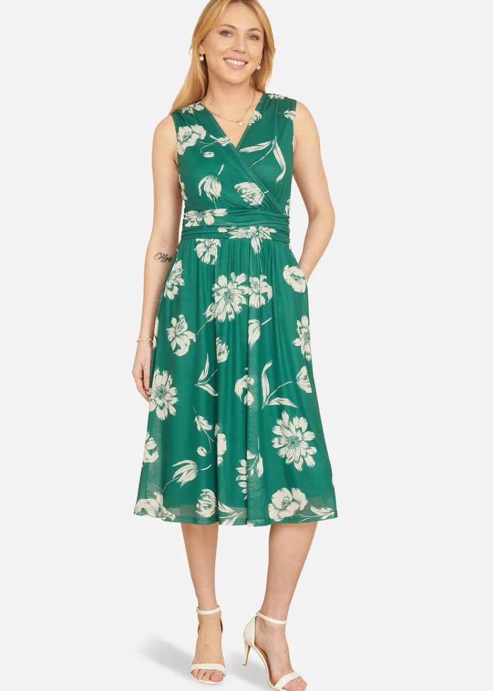 Dresses>Yumi Green Floral Print Stretch Mesh Dress With Pockets