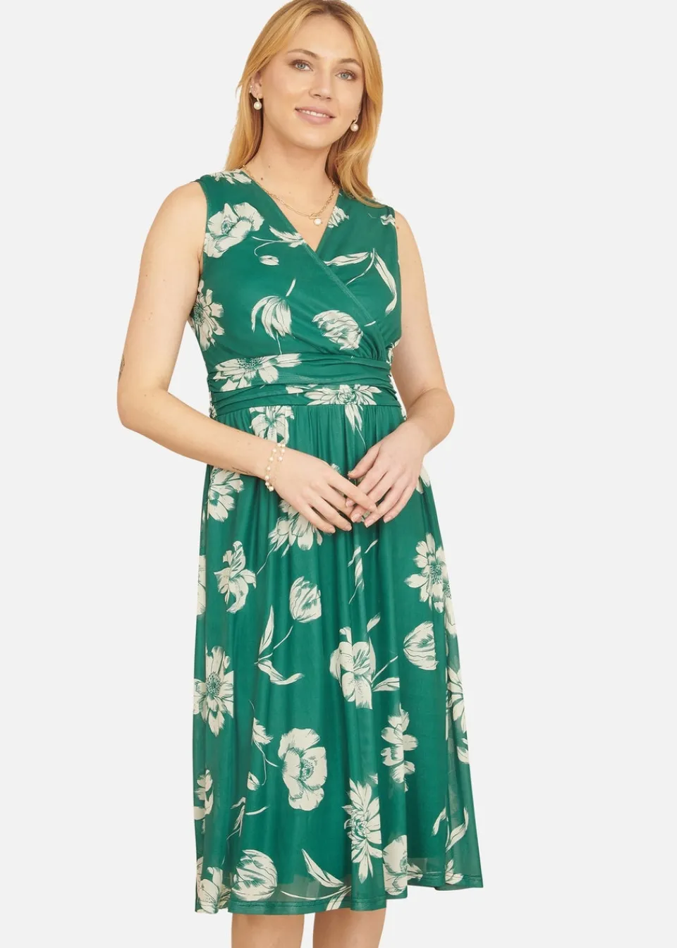 Dresses>Yumi Green Floral Print Stretch Mesh Dress With Pockets