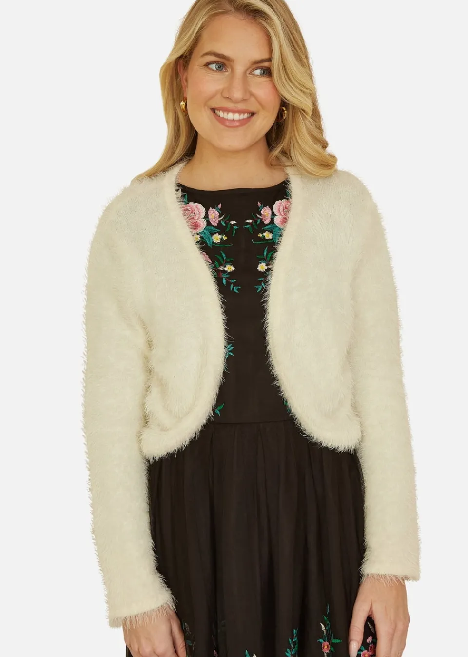 Coats & Jackets>Yumi Ivory Eyelash Knit Bolero