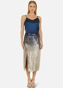 Skirts><noscript><img width=