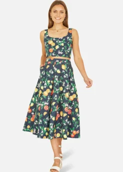 Skirts><noscript><img width=