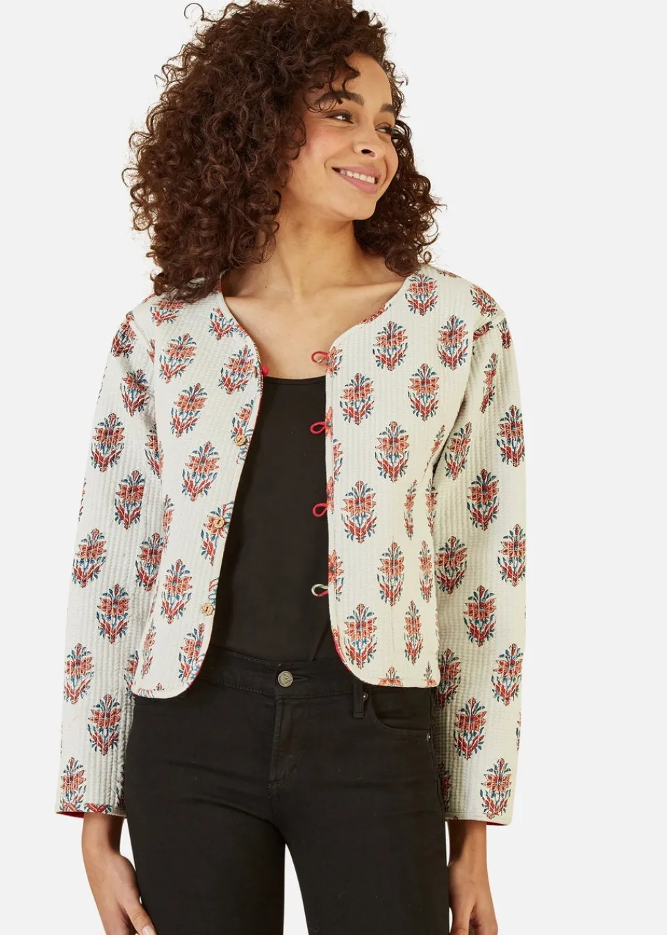 Coats & Jackets>Yumi Red Animal Print Reversible Cotton Cropped Quilted Jacket