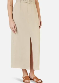 Skirts><noscript><img width=