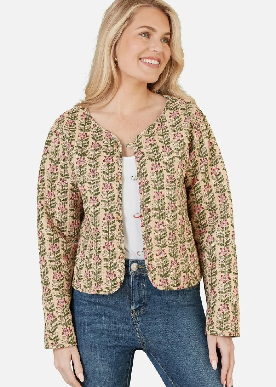Coats & Jackets>Yumi Stone Floral Print Reversible Cotton Cropped Quilted Jacket