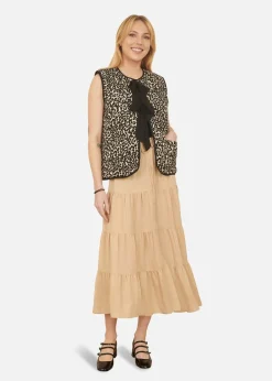 Skirts><noscript><img width=